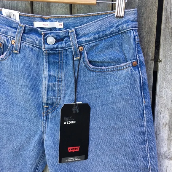 NWT Levi’s Wedgie Icon Fit Jean Athens Legion Blue 28